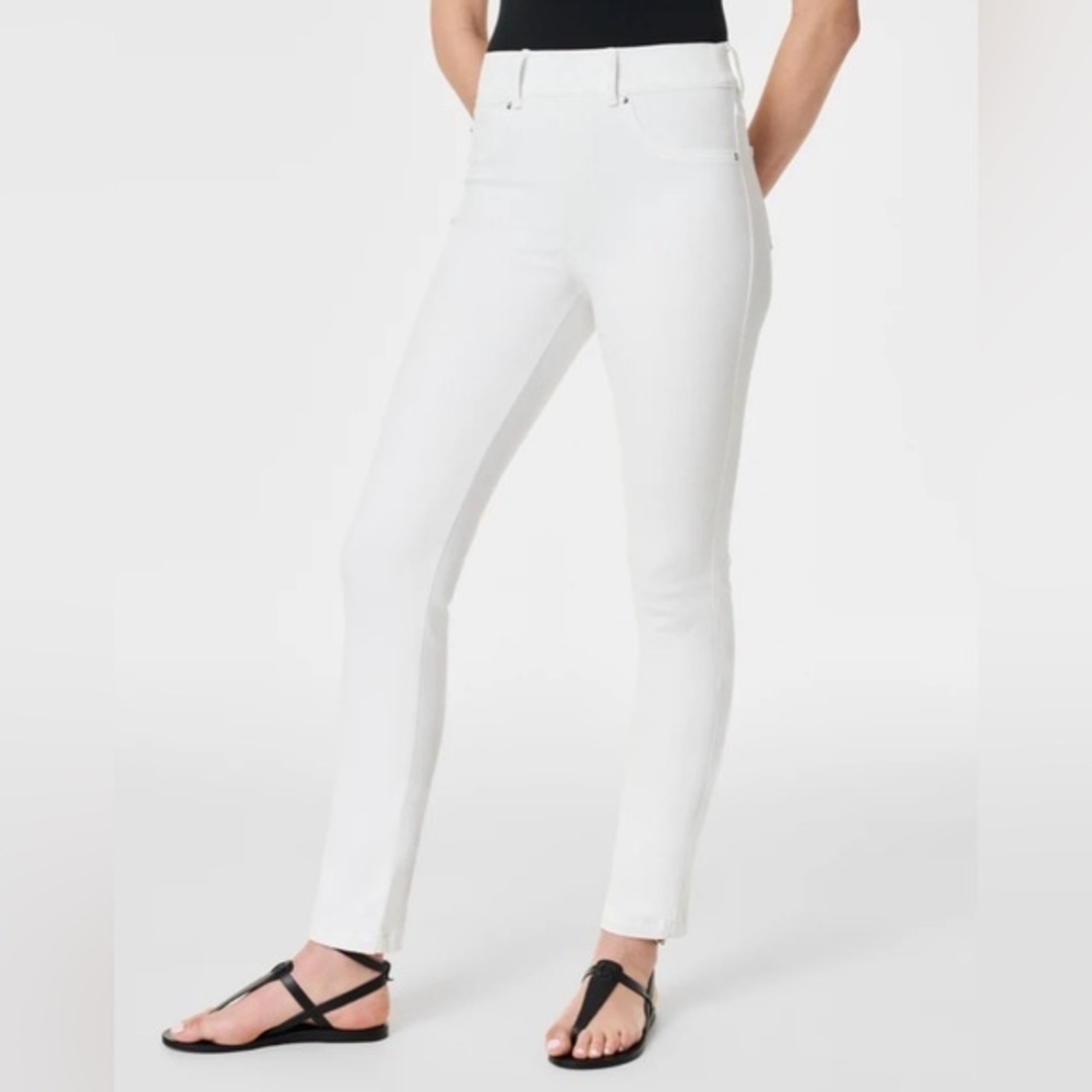 NEW! Spanx Women’s EveryWear Straight Leg High Rise Jeans size XS